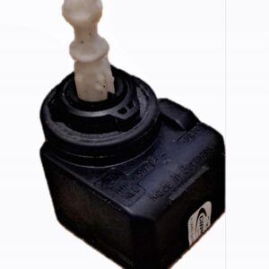AUDI A6 C6 SILNICZEK REGULACJI LAMPY 008830HL0