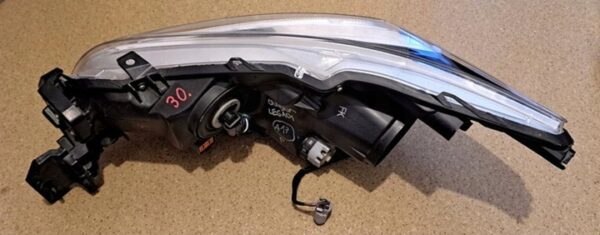SUBARU LEGACY OUTBACK 2014-2019r REFLEKTOR PRAWY LED (A17) - obrazek 3