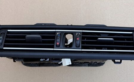 BMW F10 F11 KRATKA NAWIEWU ŚRODKOWA 9166891 - obrazek 3