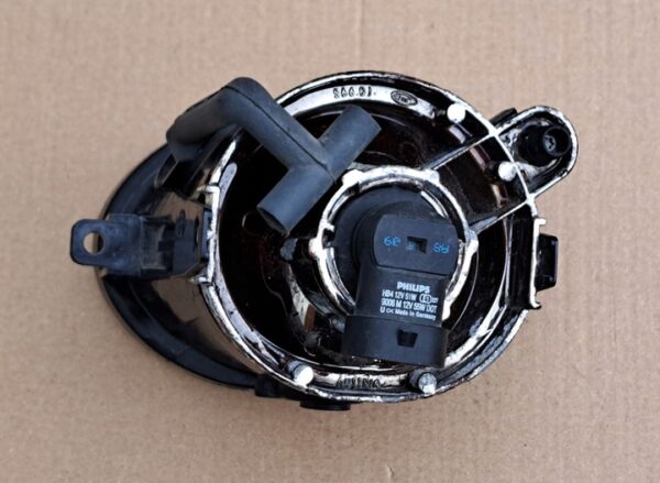 BMW E46 HALOGEN LAMPA PRZECIWMGIELNA PRAWA 566.01R - obrazek 4