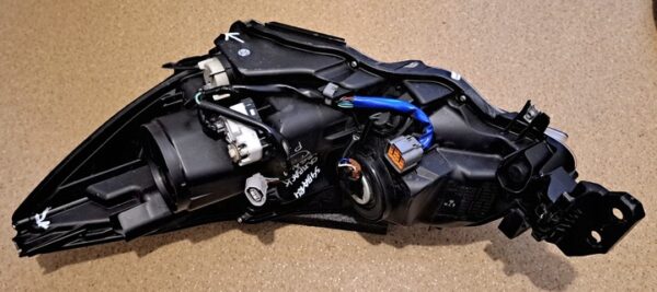 SUBARU LEGACY OUTBACK 2014-2019r REFLEKTOR PRAWY LED (A17) - obrazek 5