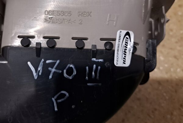 VOLVO V70 III PRAWA KRATKA NAWIEWU 06E5365 - obrazek 6