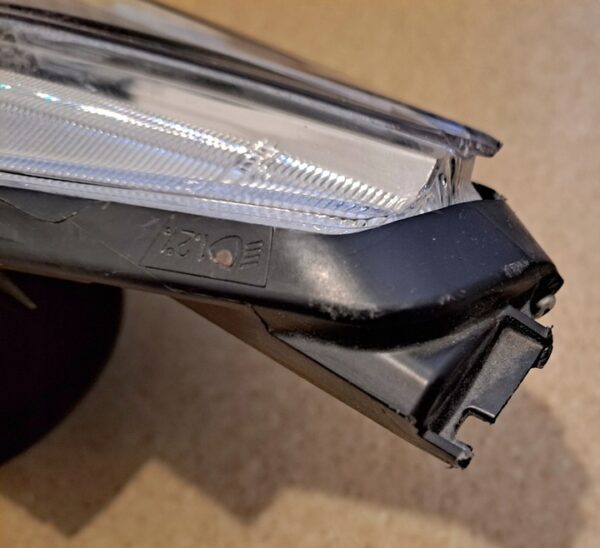 SUBARU LEGACY OUTBACK 2014-2019r REFLEKTOR PRAWY LED (A17) - obrazek 7